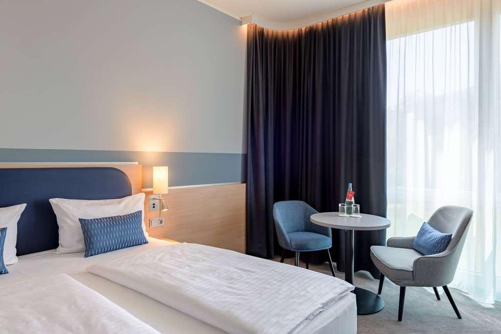 Vienna House Easy By Wyndham Frankfurt Airport Hotel Kelsterbach Ruang foto