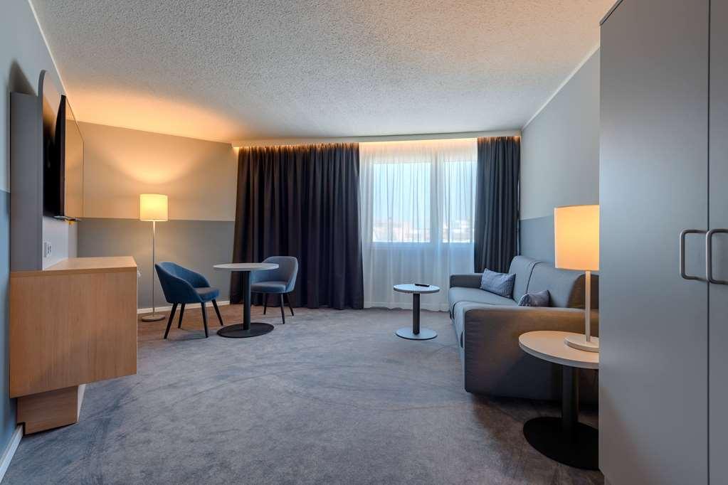 Vienna House Easy By Wyndham Frankfurt Airport Hotel Kelsterbach Ruang foto