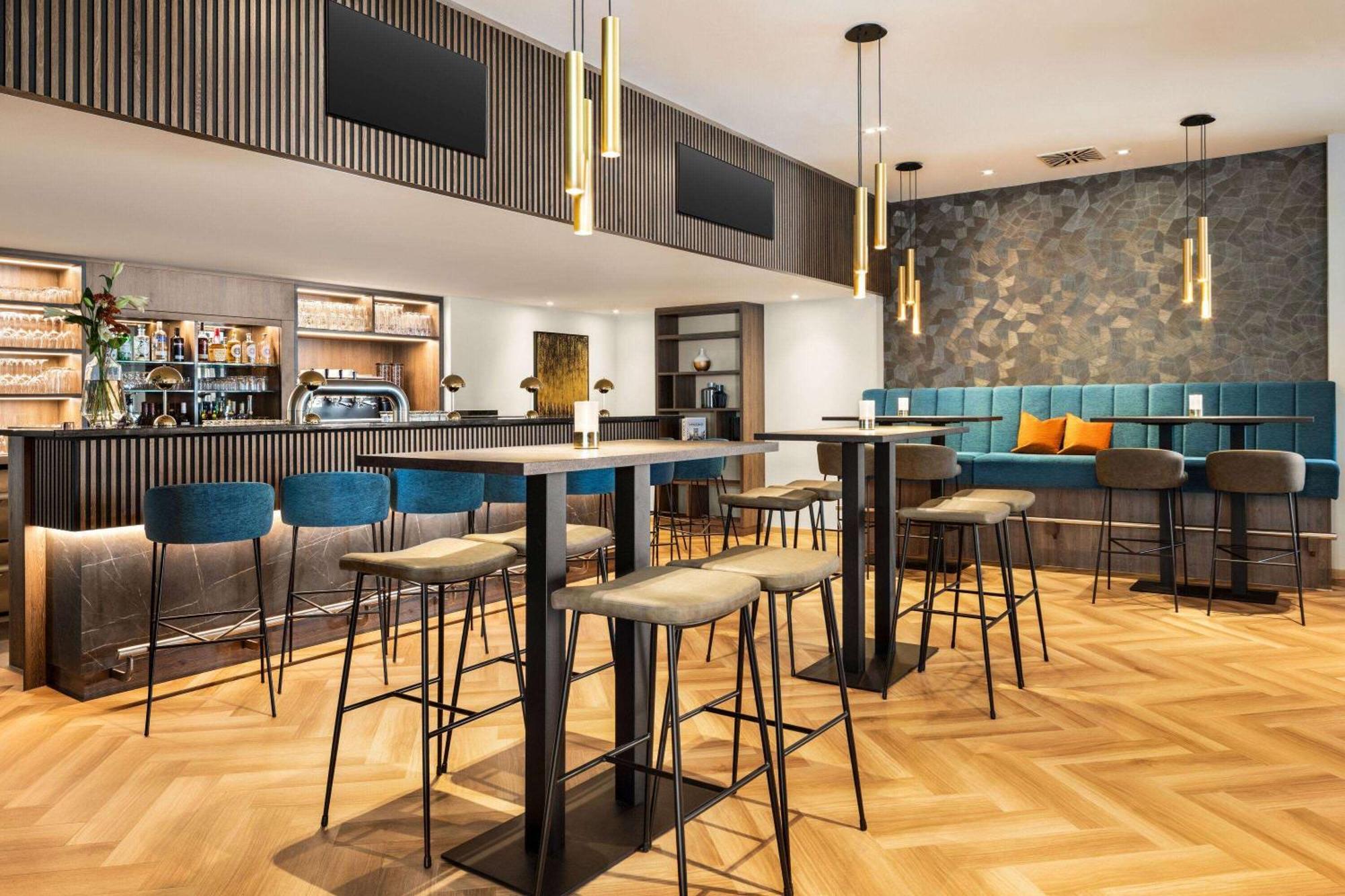 Vienna House Easy By Wyndham Frankfurt Airport Hotel Kelsterbach Bagian luar foto